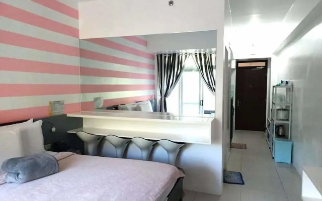 Beach Condos Pico de Loro Hamilo Coast