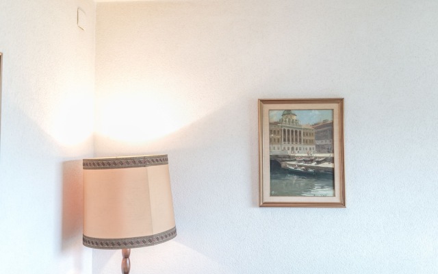 Antoni 8 The House of Novel