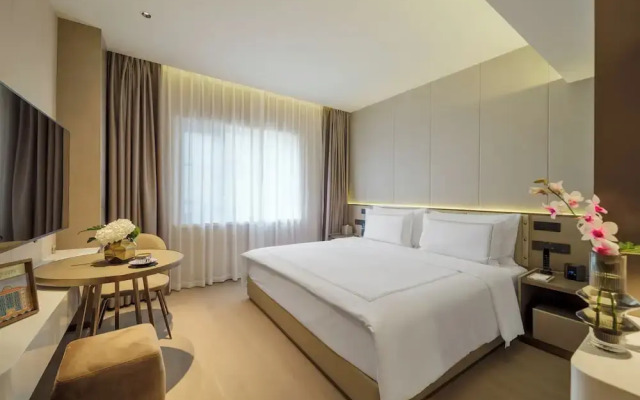 Donghu Collection Hotel