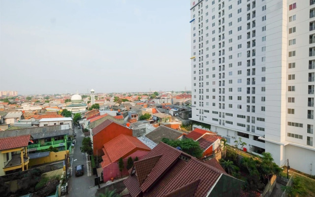 Best Price & Comfy Bassura City Apartment