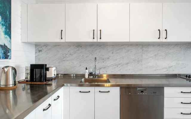 Cliffside: Bondi Beach