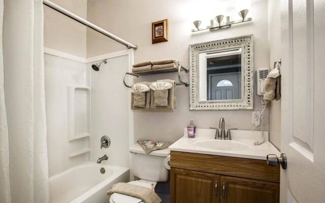 Beachwood Condos & Resort