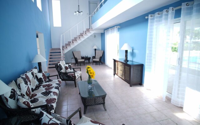 V Royal Luxury Villas