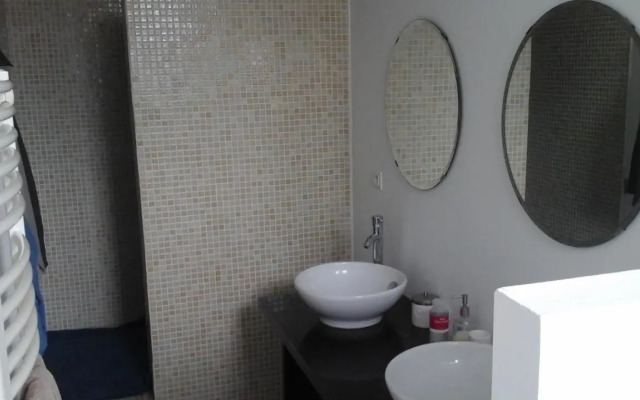 *24H* maison de ville proche centre ville/tram