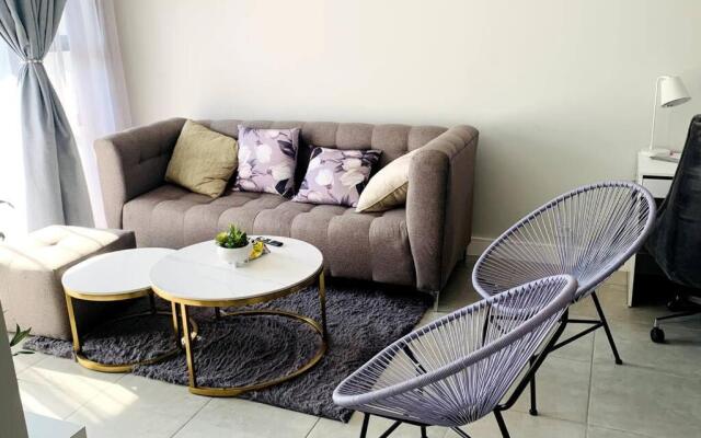 Munyaka Waterfall: Executive Apartment