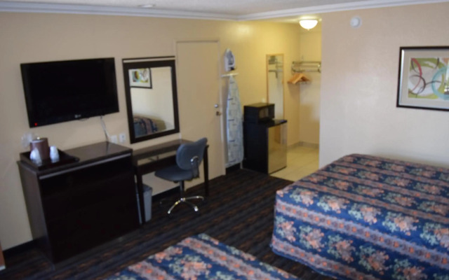 Studio 6 Suites – San Bernardino, CA
