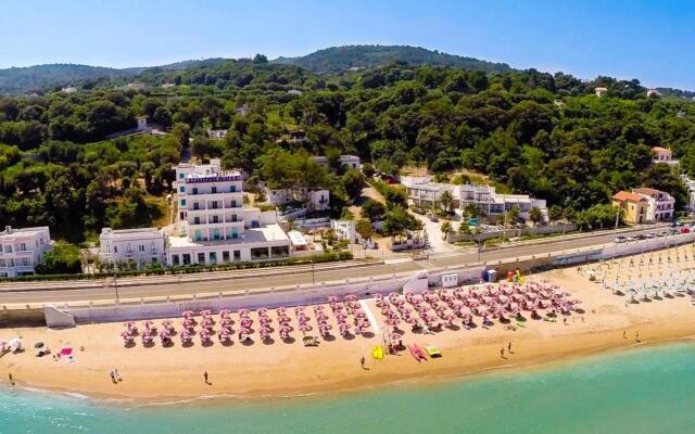 Riviera Hotel Residence