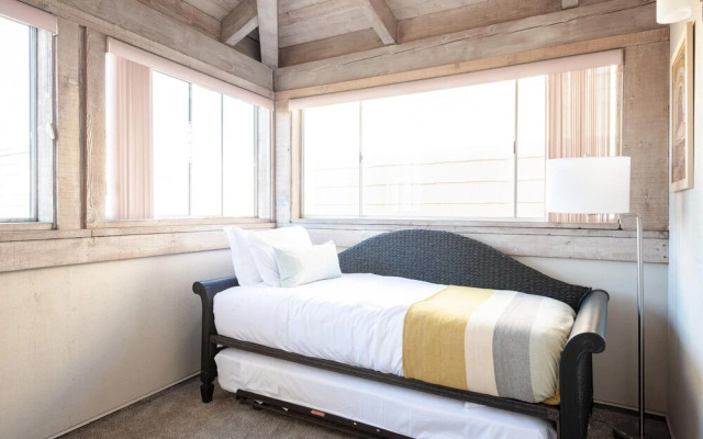 Sea Glass by AvantStay