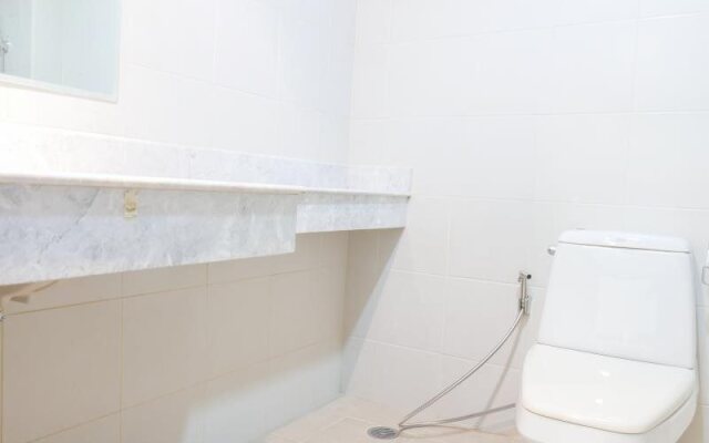Twin Peaks Sukhumvit Suites