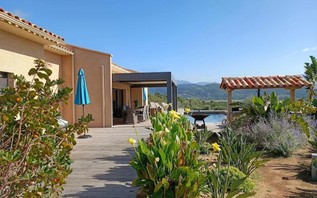 Villa Riposu Jacuzzi Pool Beach Access on Foot