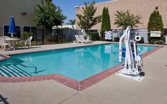 Hampton Inn & Suites Sacramento-Cal Expo