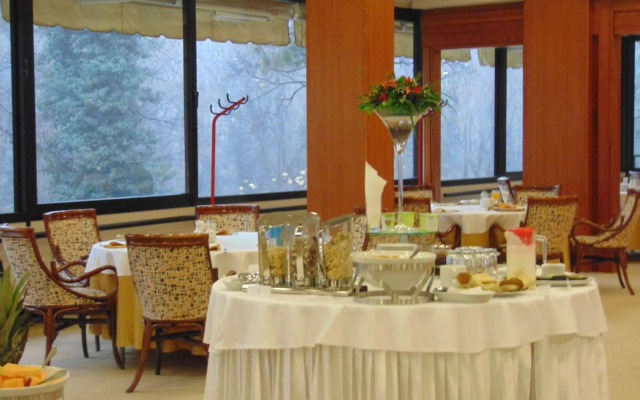 Hotel M