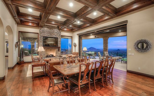 Palisades Estate 5 BR by Casago