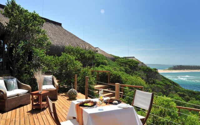 Machangulo Beach Lodge