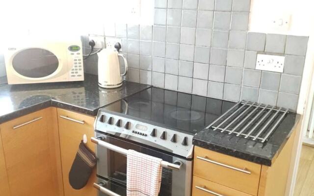 Bright And Spacious 3 Bed Flat Westminster