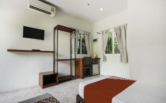 OYO 75312 Banana Lodge