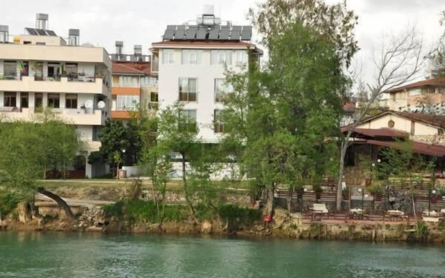 River Boutique Hotel