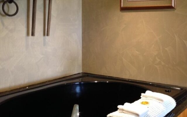 HideAway Country Inn