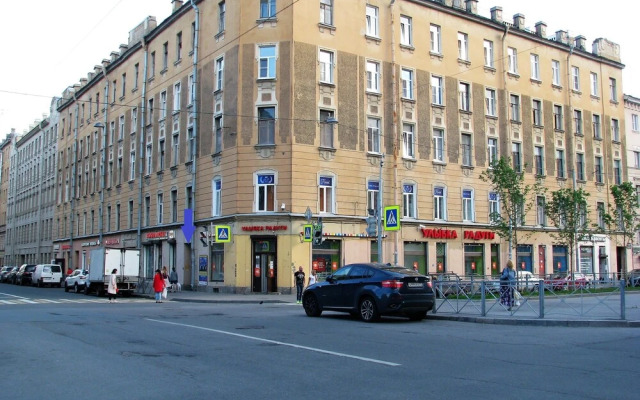 St.Petersburg Hotel Bronnitskaya 15