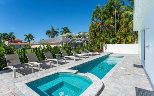 Sorrento 4 Bedroom Home by NFVH