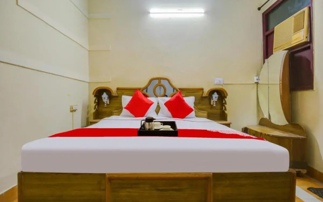 OYO Flagship 70112 Corner Guest House