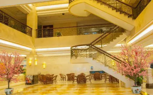 Taihua Hotel