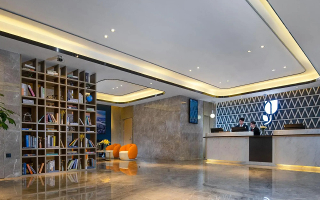 Country Inn & suites by Radisson((Lingnan Xintiandi Branch, Foshan Zumiao Subway Station)