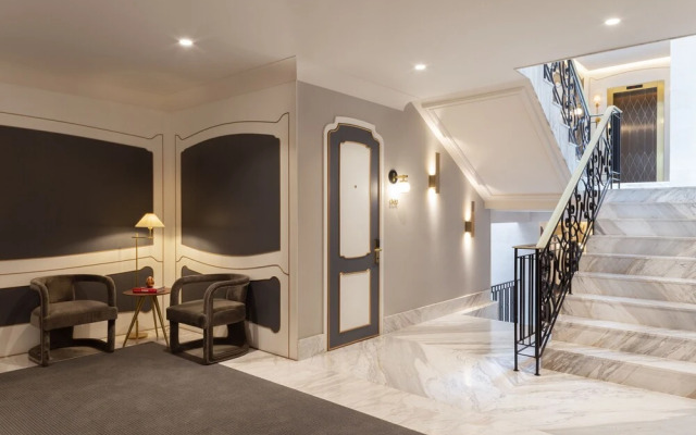 The Alest Hotel