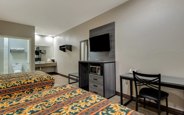 Executive Inn & Suites