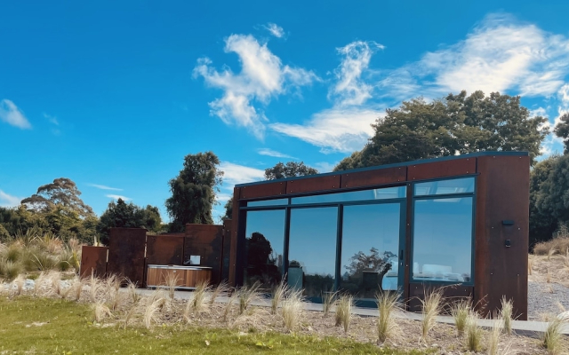 Ngā Whare Mānatu