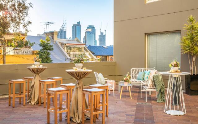 Holiday Inn Sydney Potts Point by IHG