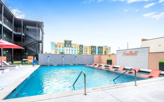 Pacific Island Inspired Stay Amazing Location