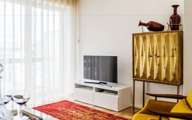 Dot Oporto Flats by Porto City Hosts