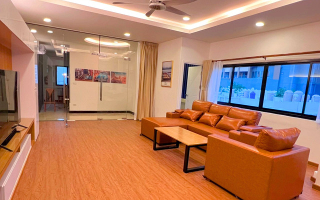 The Lodge Pattaya