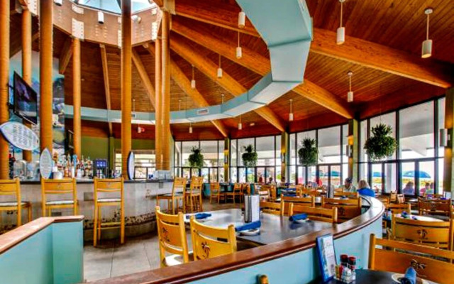 Edgewater Tower 1-608