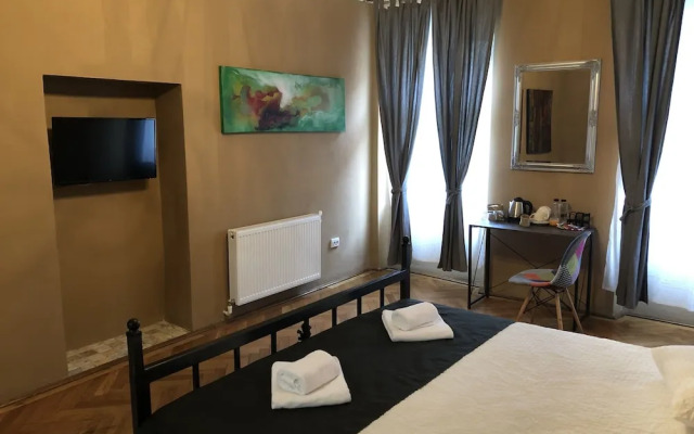 Poet Pastior Residence