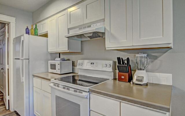 Courtyard #112 in Port Aransas