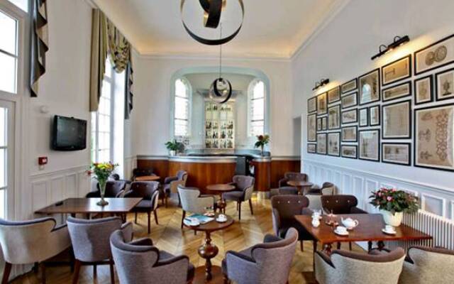 Chateau de la Cazine