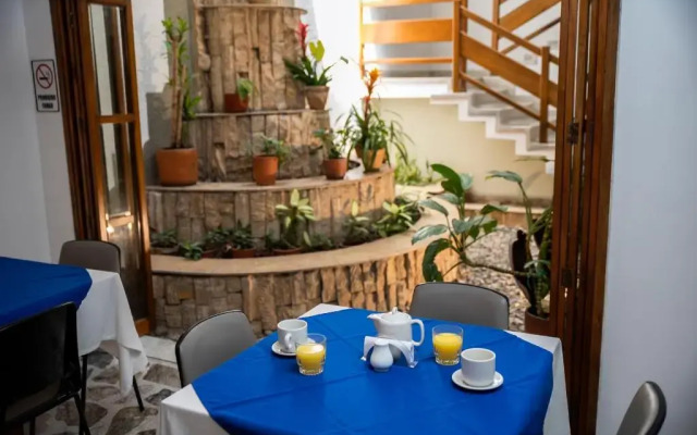 Casa Rosales Hotel