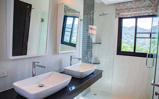 Baan Chom View Kamala