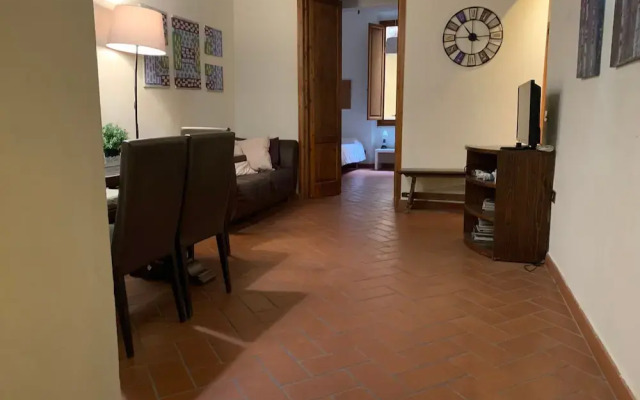 Sdrucciolo dei Pitti First Floor