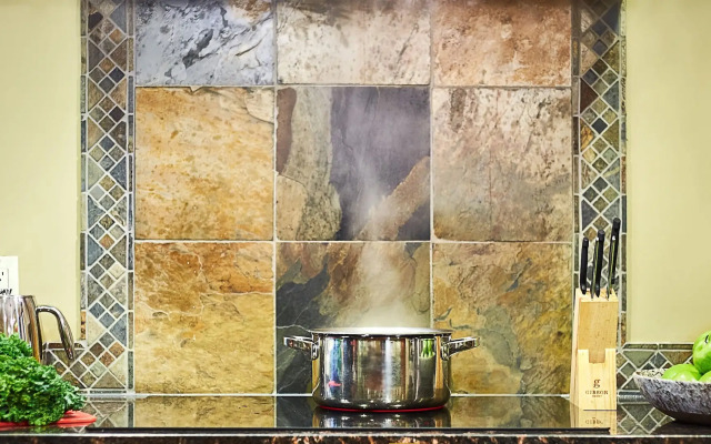 Bellstar Suites at Solara Resort