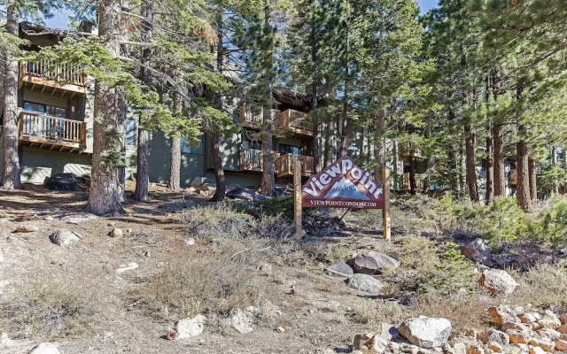 Viewpoint 131 - One Bedroom Condo