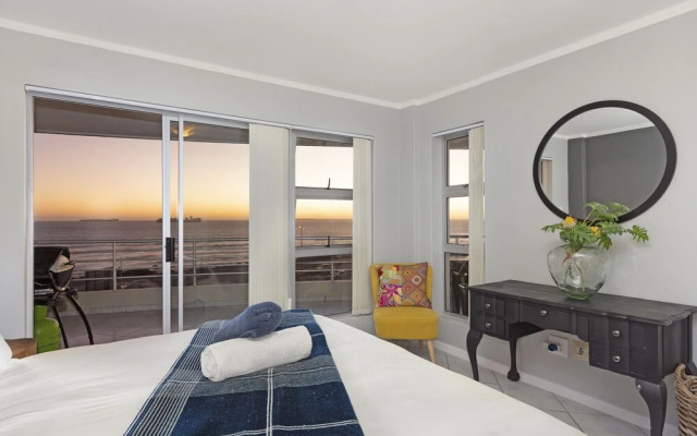 African Beauty at The Bay