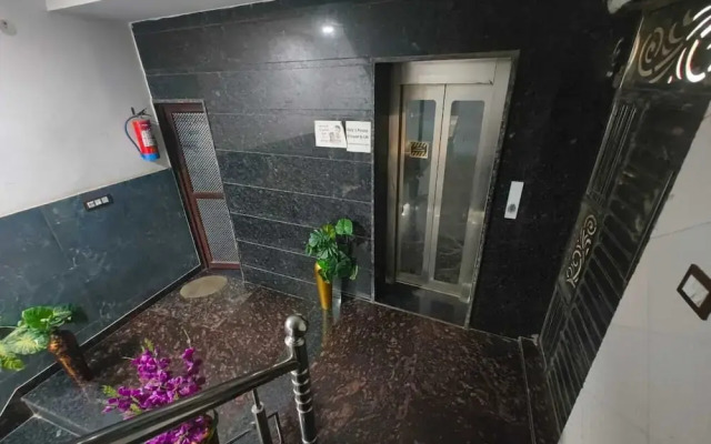 Hotel Vcr Inn