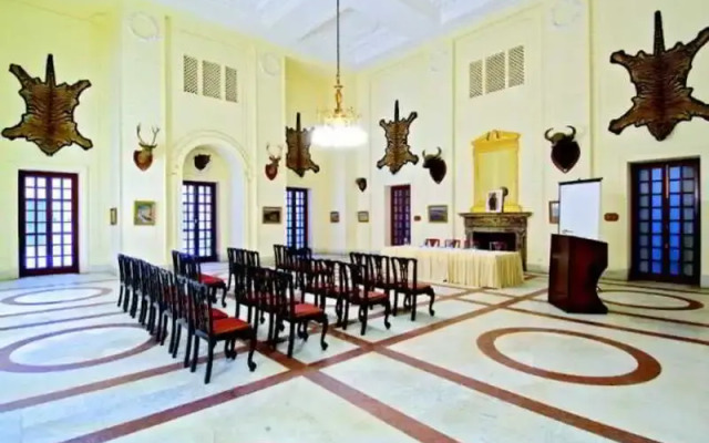 Lalgarh Palace