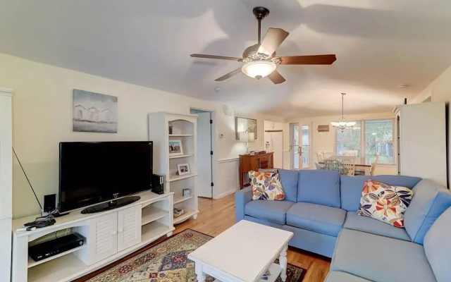 22 Twin Oaks