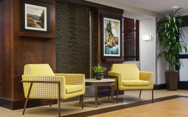 Hampton Inn & Suites West Sacramento