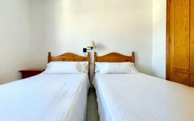 Apartment in Roquetas Near the Beach