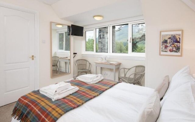 Glenbruar House